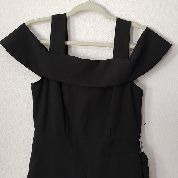 New York & Company Black Off Shoulder Jumpsuit Size XS - Picture 2 of 4